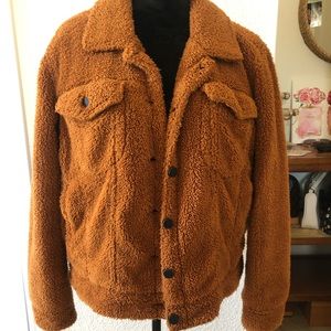 Medium Blank NYC brown teddy jacket.